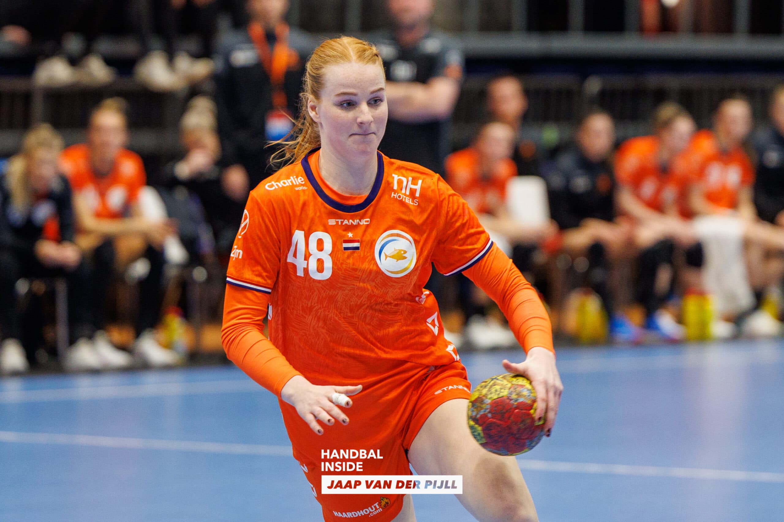Dione Housheer Oranje