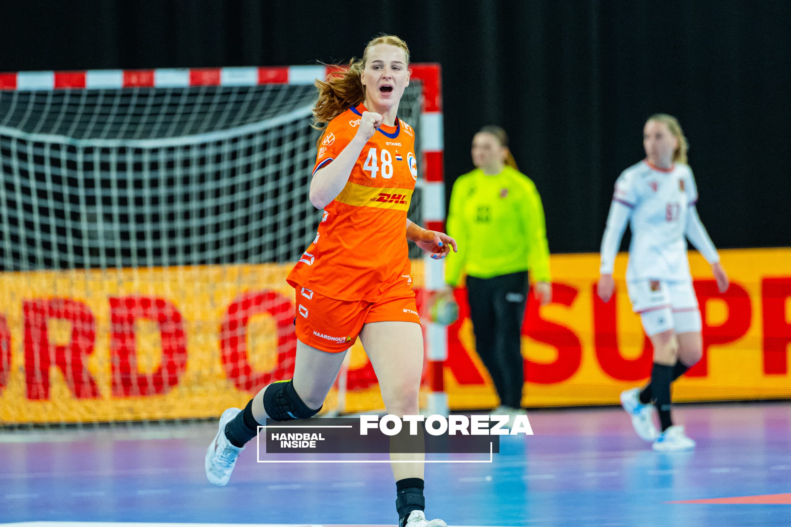 Dione Housheer Oranje