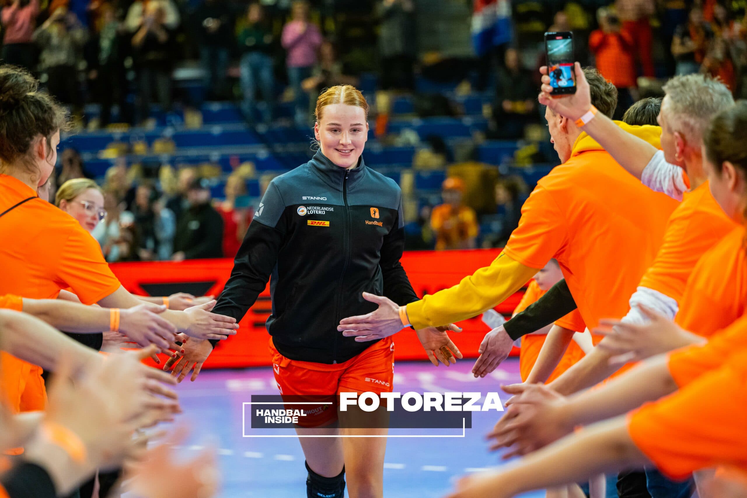 Dione Housheer Oranje