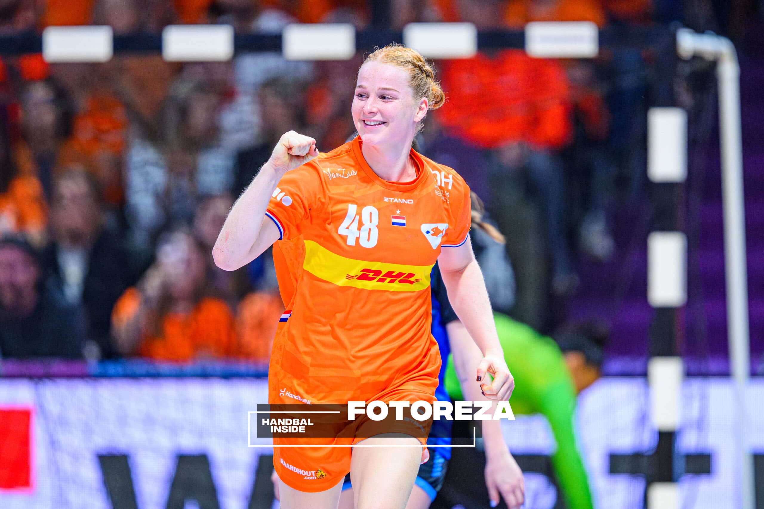 Dione Housheer Oranje