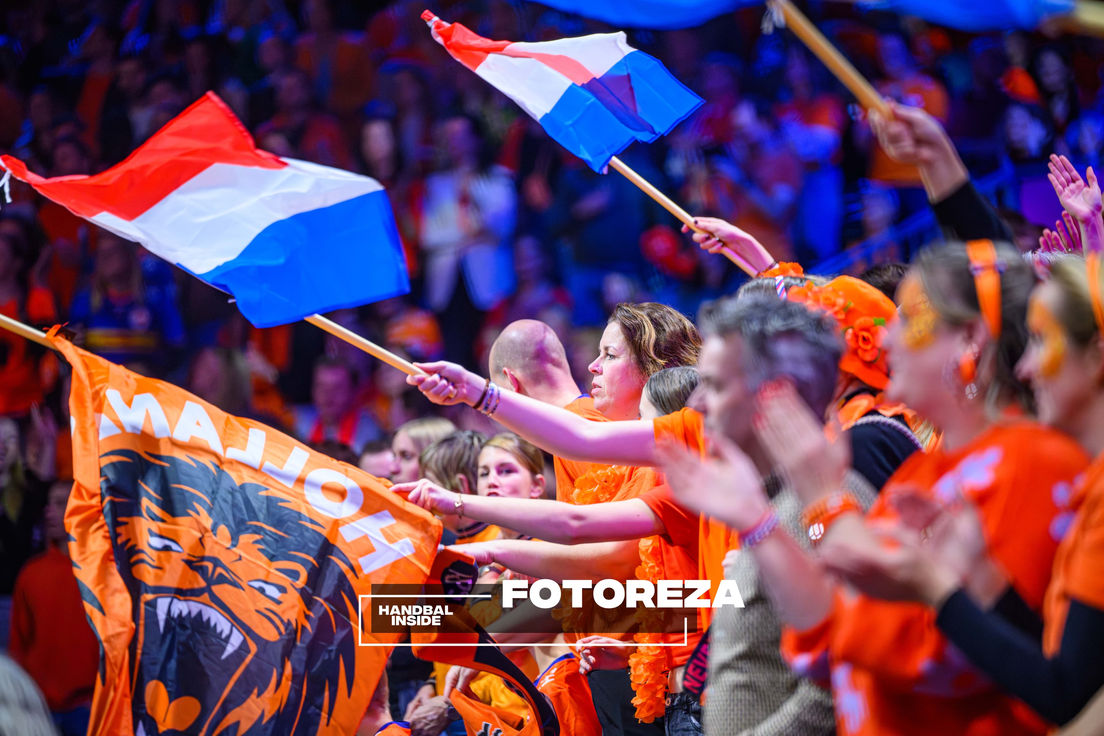 Supporters Fans
