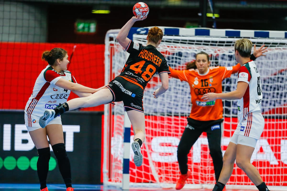 Dione Housheer Oranje