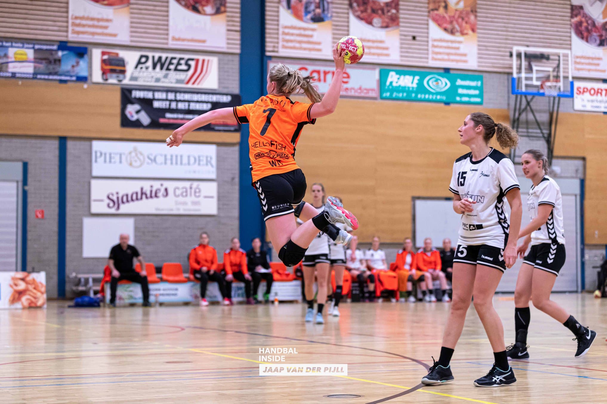 Eline Wit Volendam