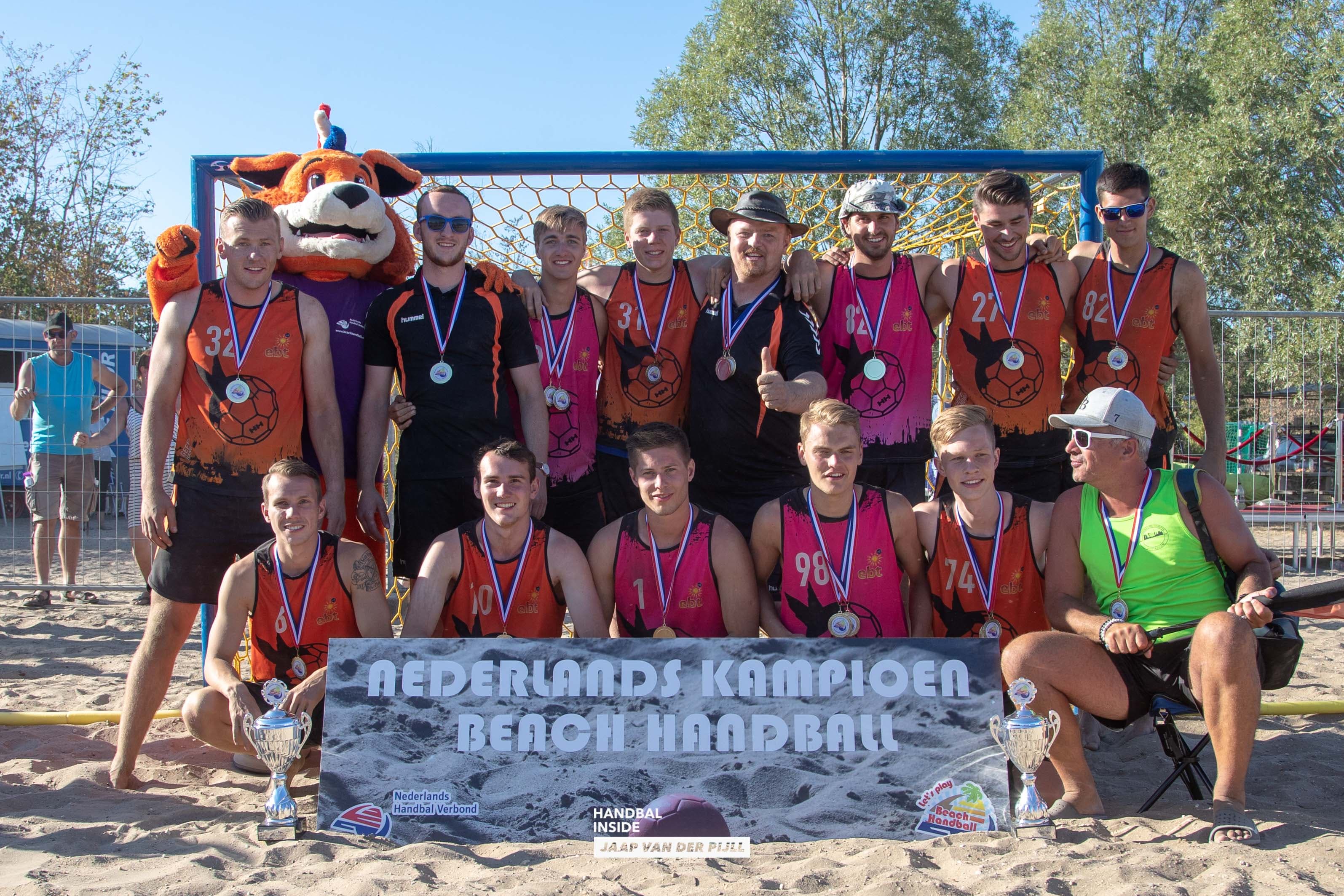 Hiekka Hauskaa Beach Handball