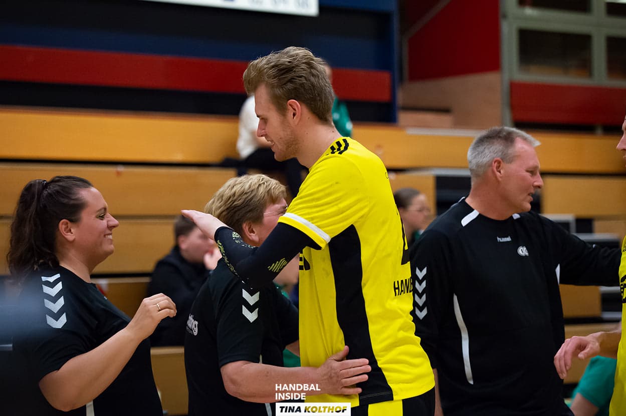 Houten Dennis Vesters