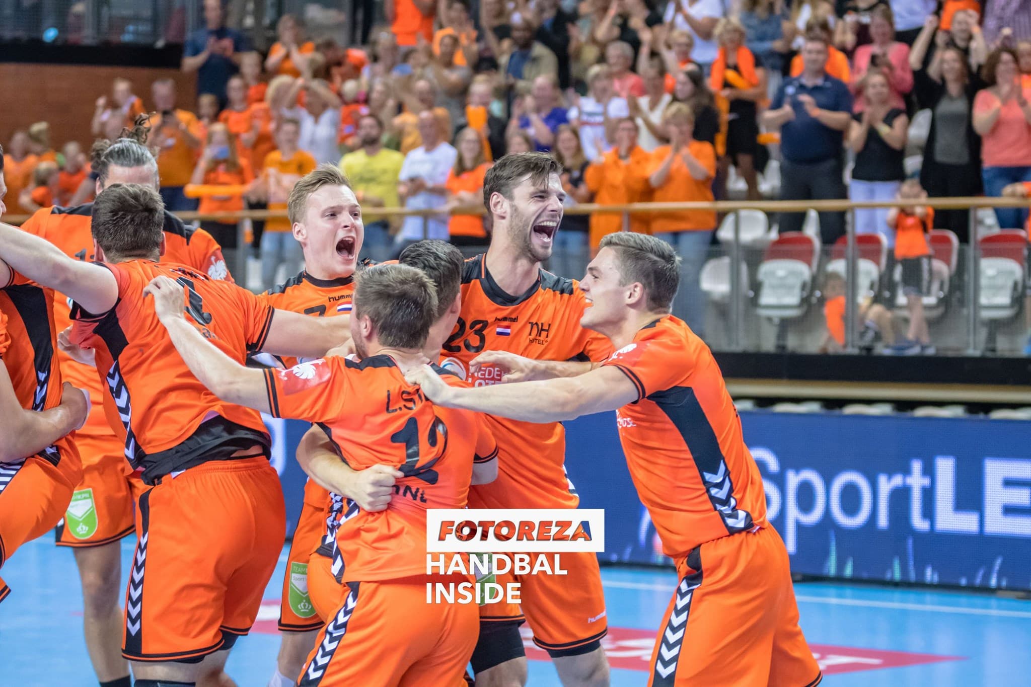 Oranje