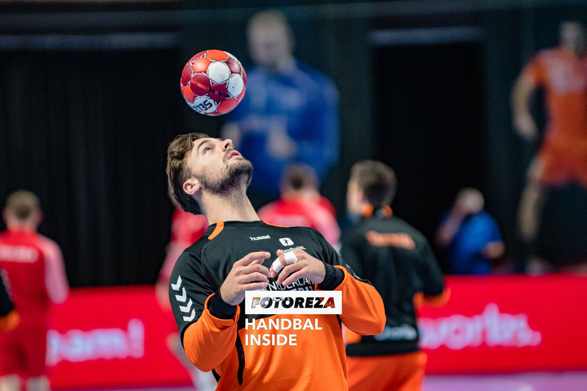 Oranje Dani Baijens Warming Up