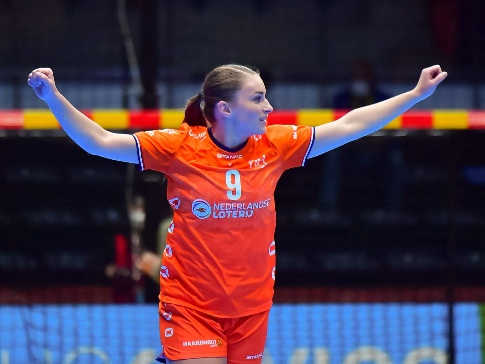 Oranje Larissa Nusser