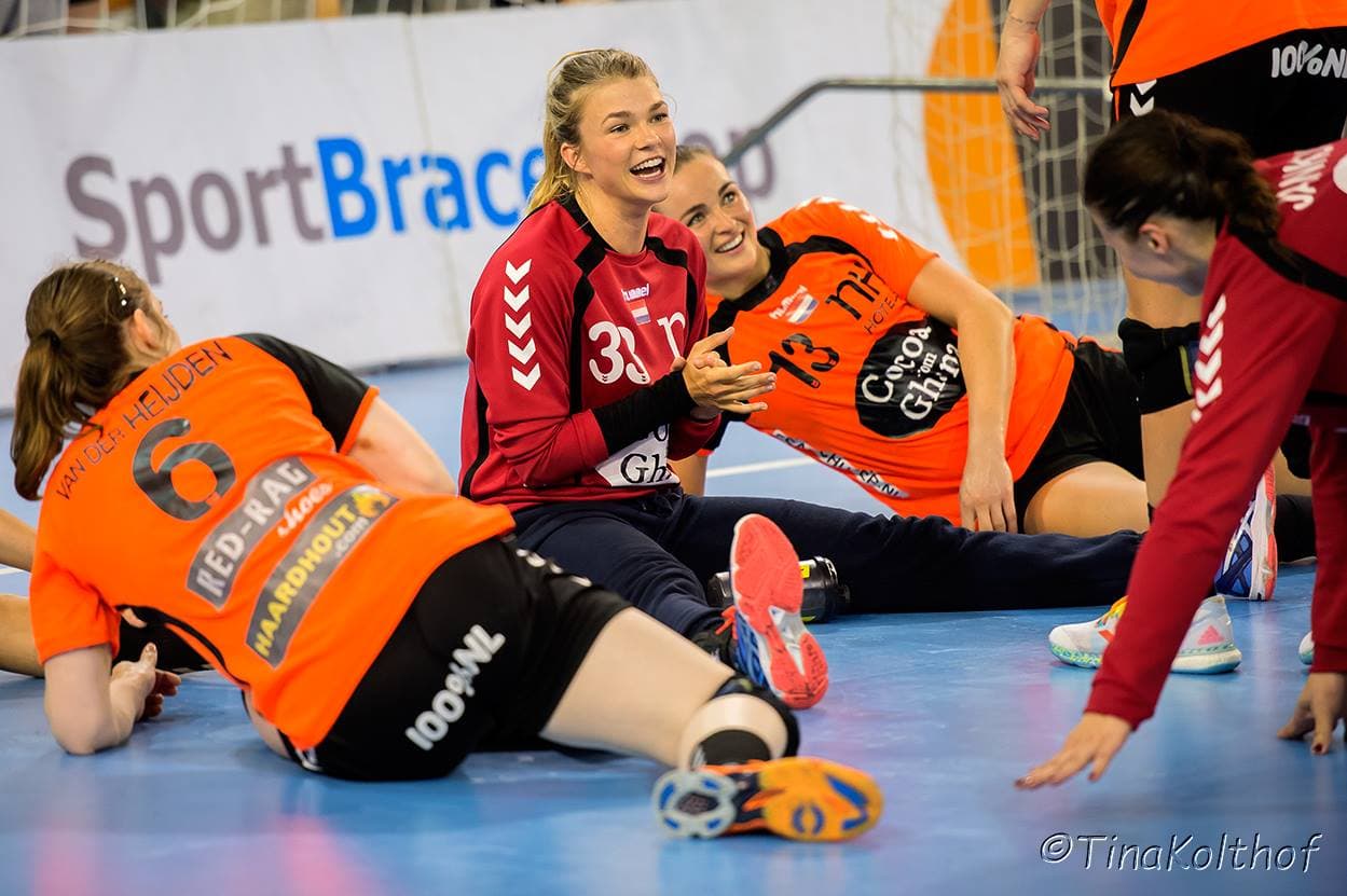 Oranje Tess Wester