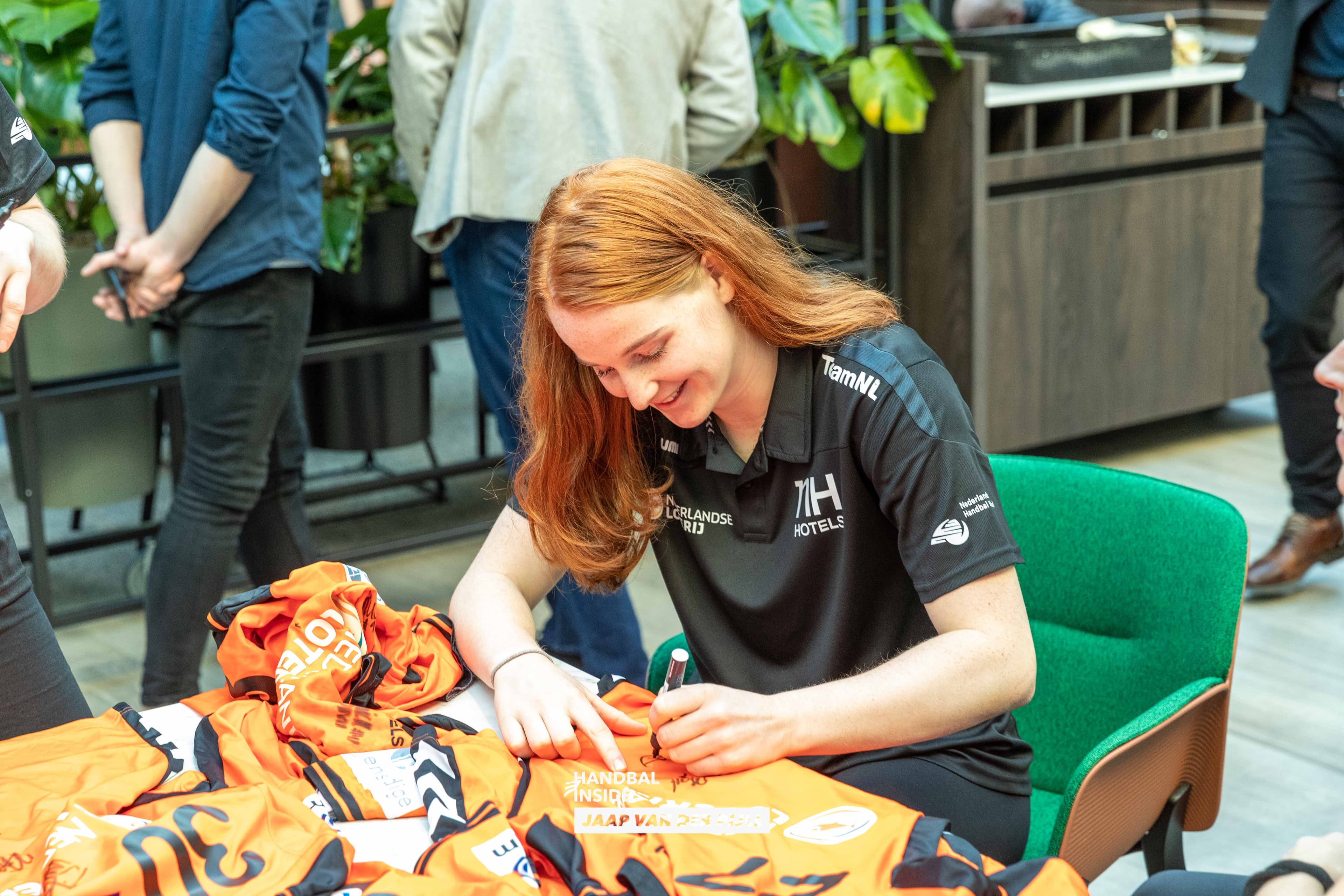 Dione Housheer Oranje