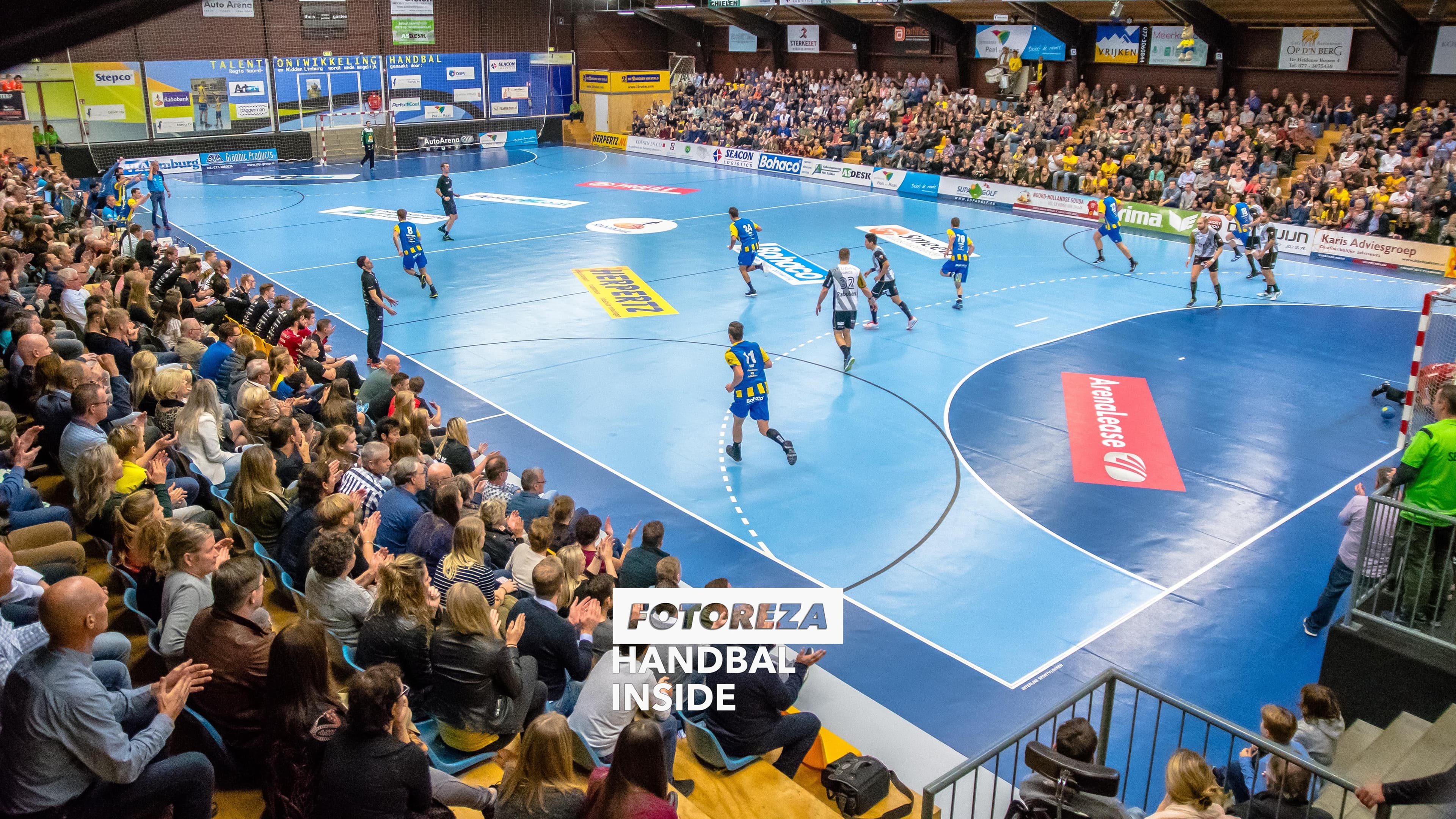 De Heuf Bevo BENE-League Tribune Hal Sfeer