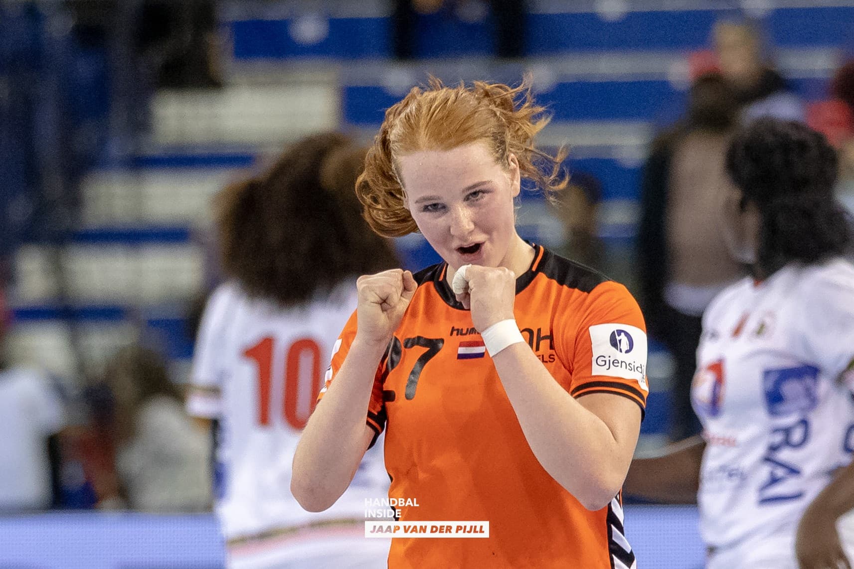 Dione Housheer Oranje