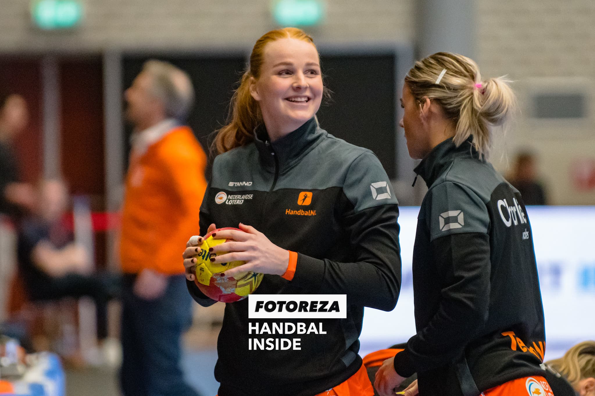 Dione Housheer Oranje