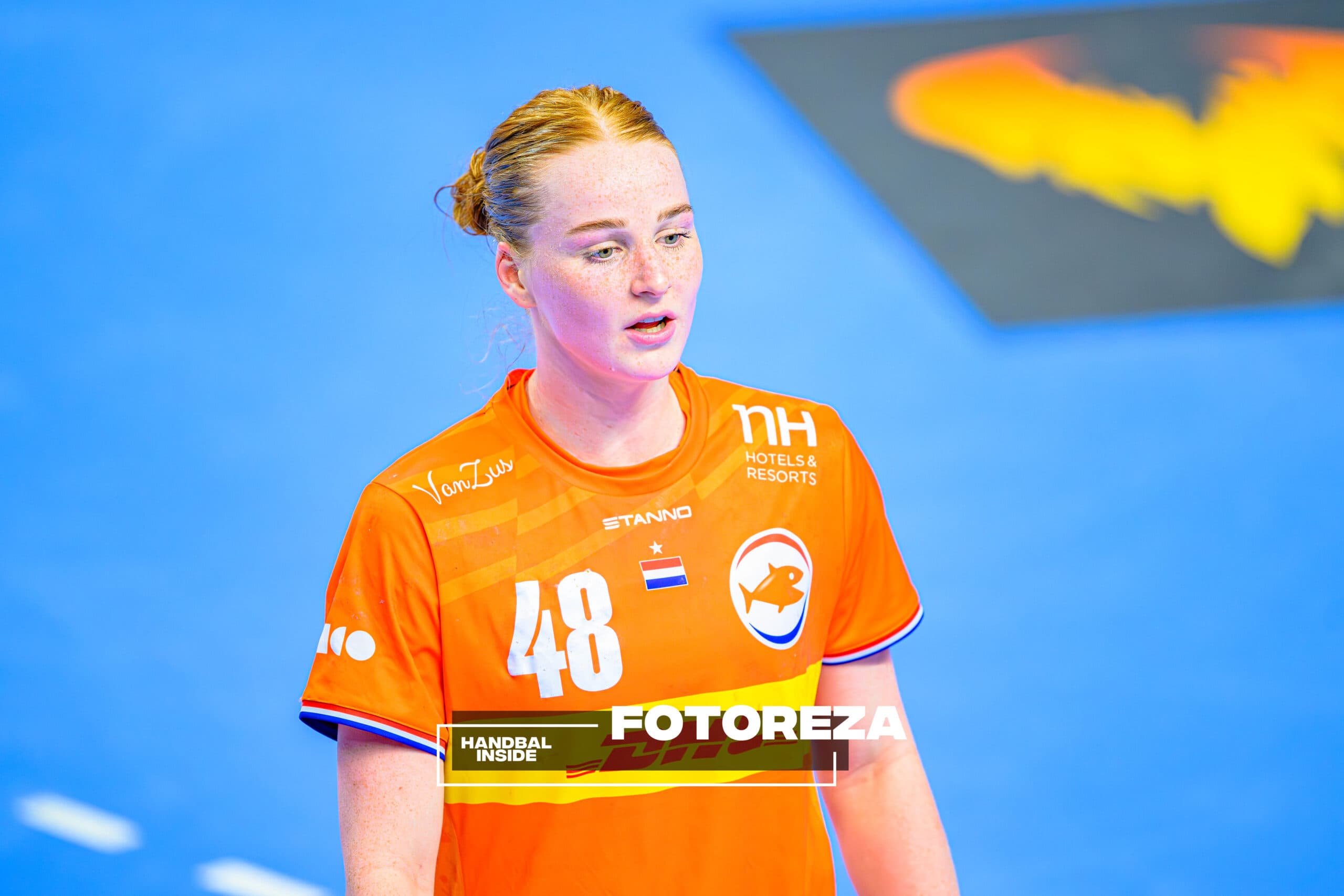 Dione Housheer Oranje