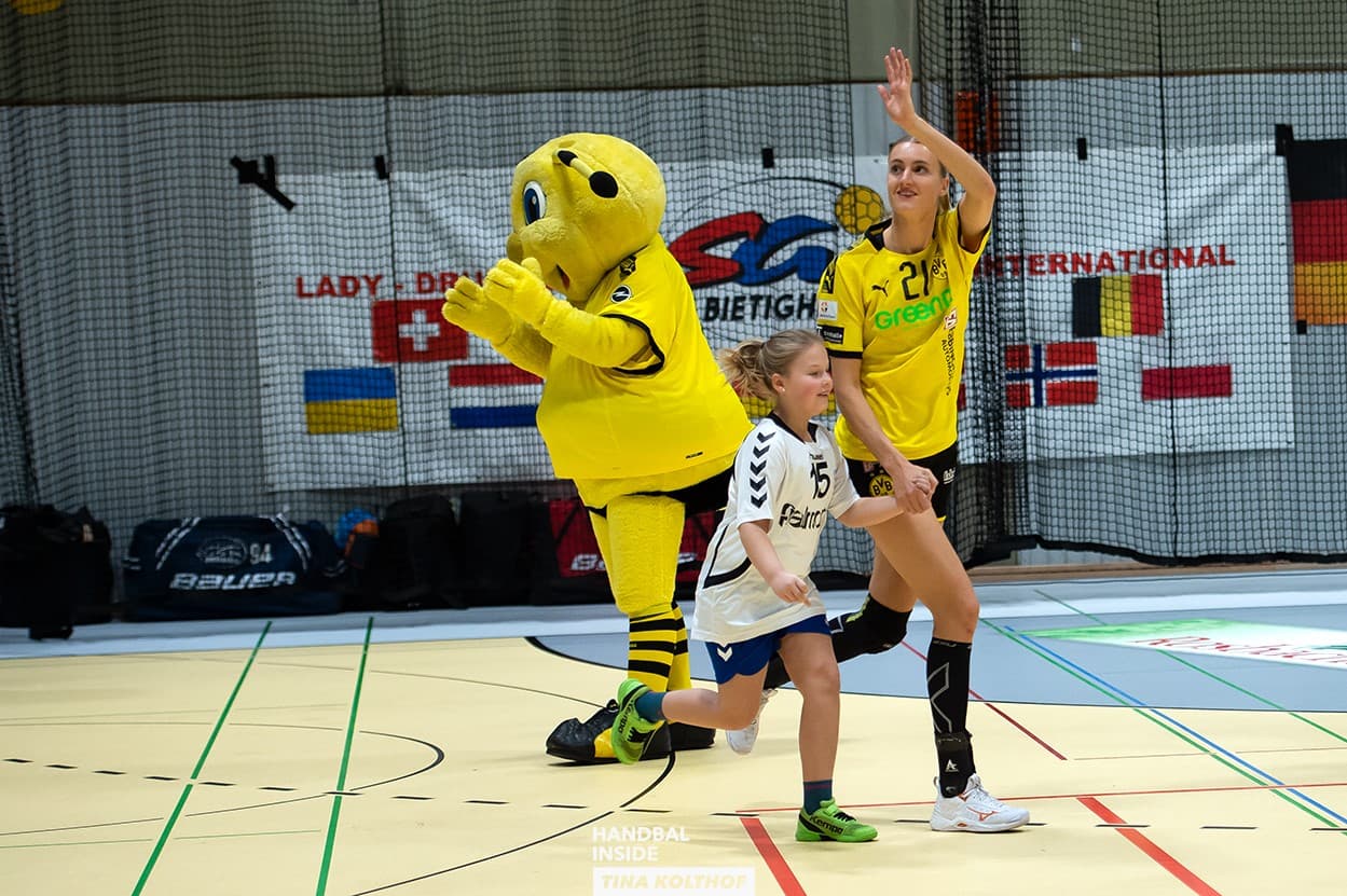 Kelly Dulfer Borussia Dortmund