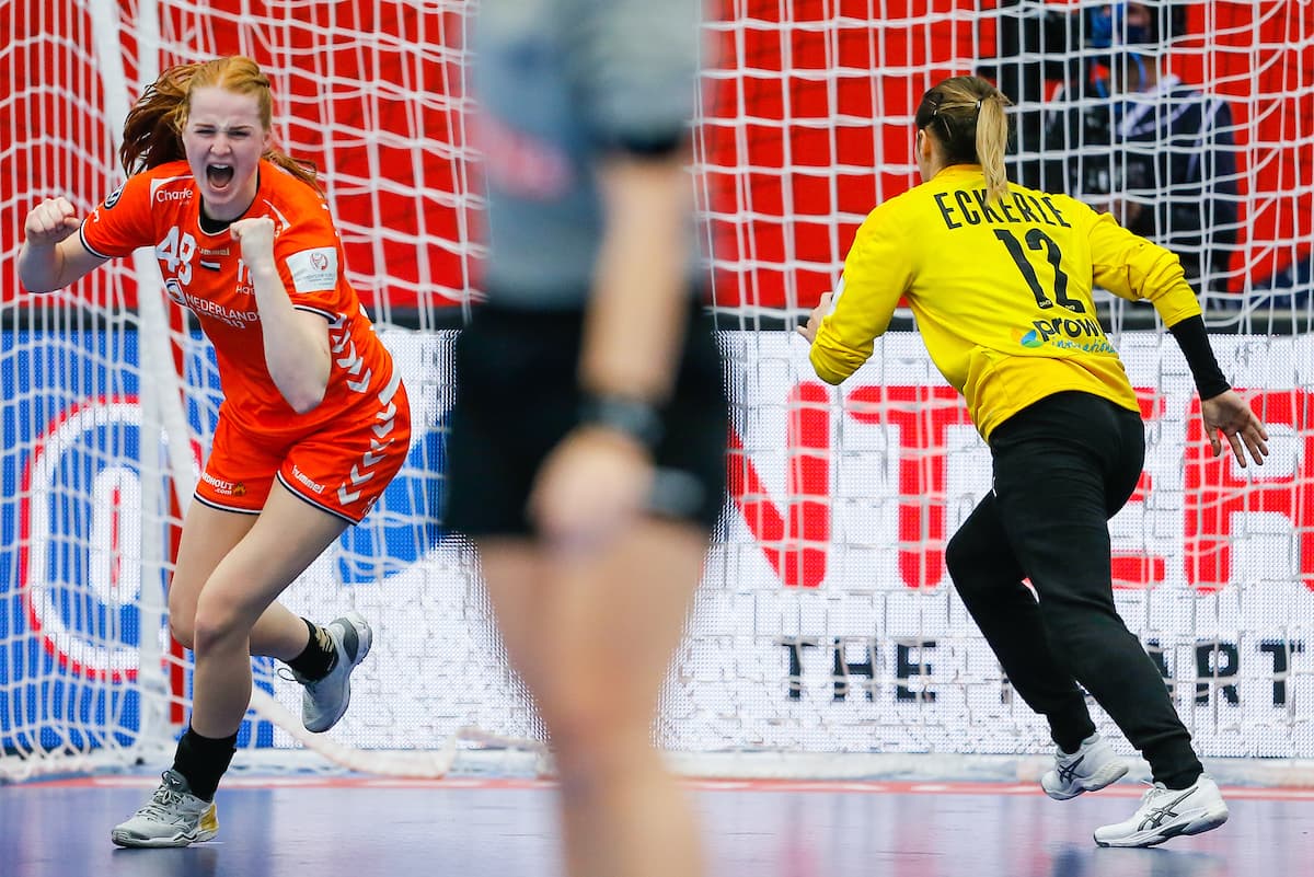 Oranje Dione Housheer