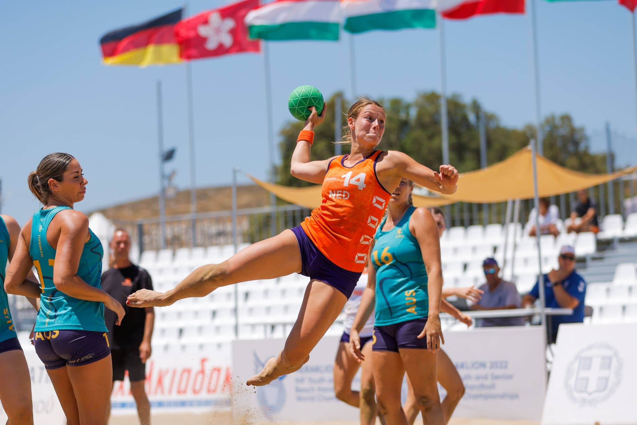 Isabel Barnard Beach Handball