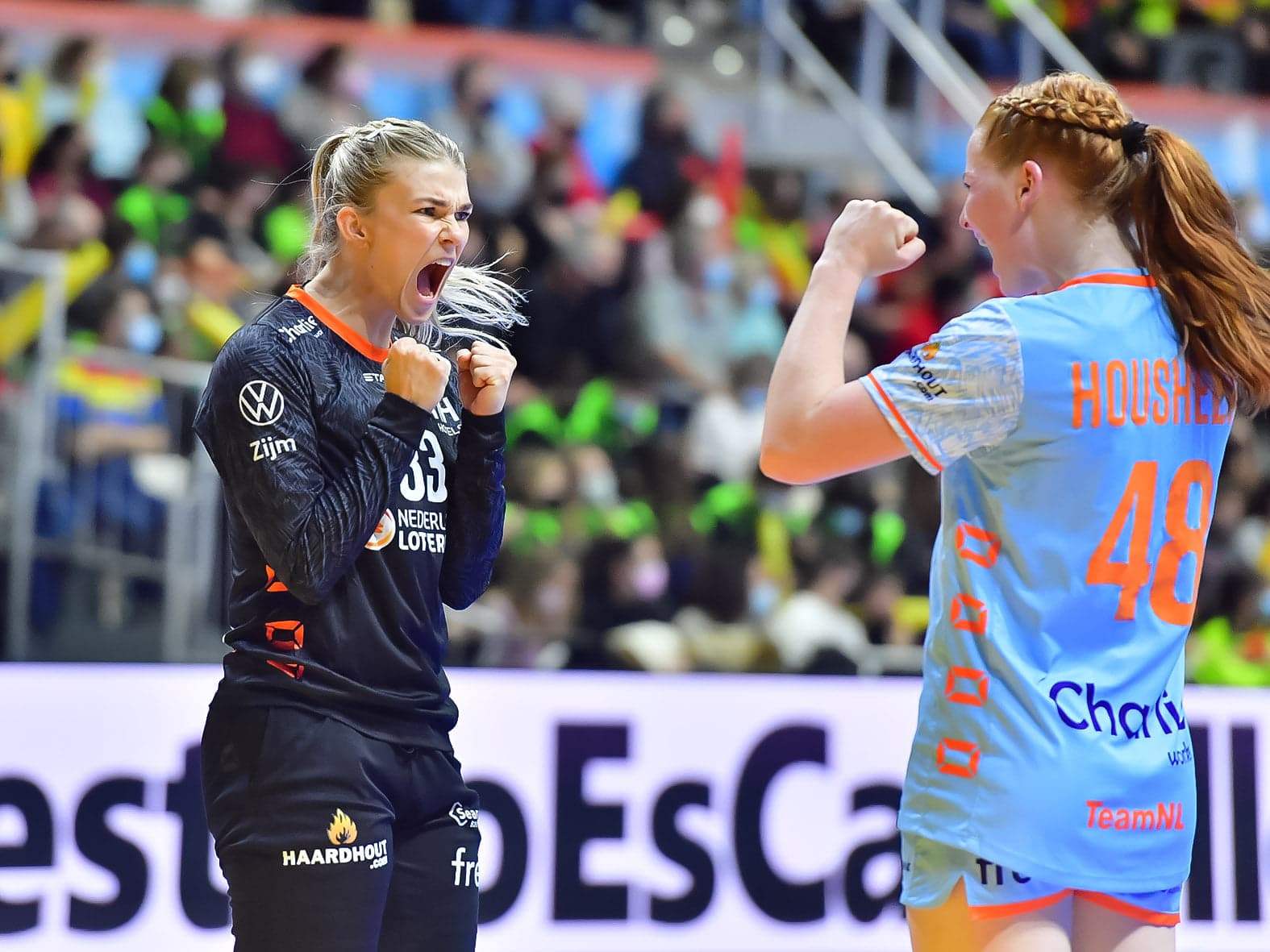 Tess Wester Dione Housheer Oranje