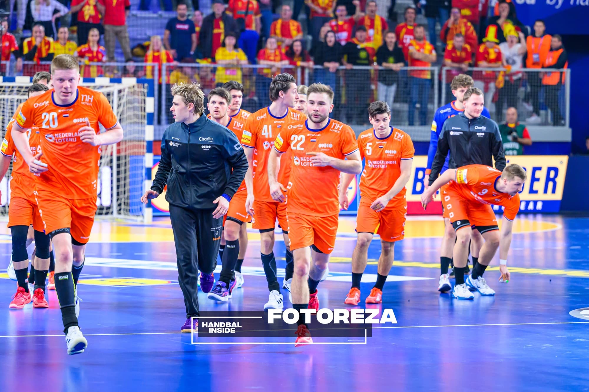 Oranje